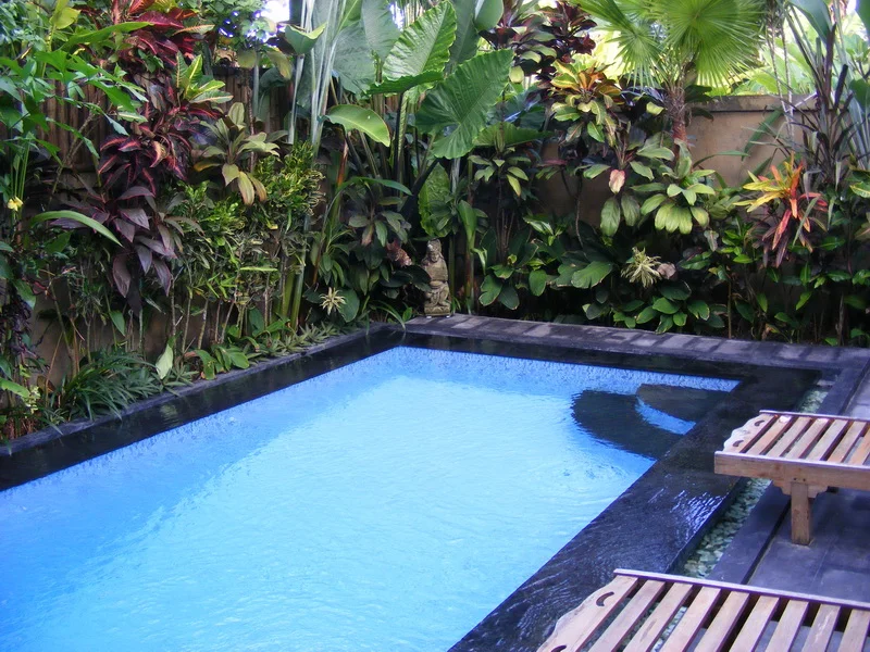Pool.JPG
