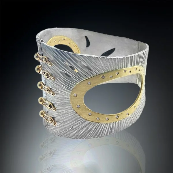 orbital cuff 18K gold web.jpg