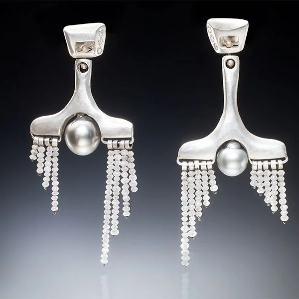 Aqaur Lyre earrings web.jpg