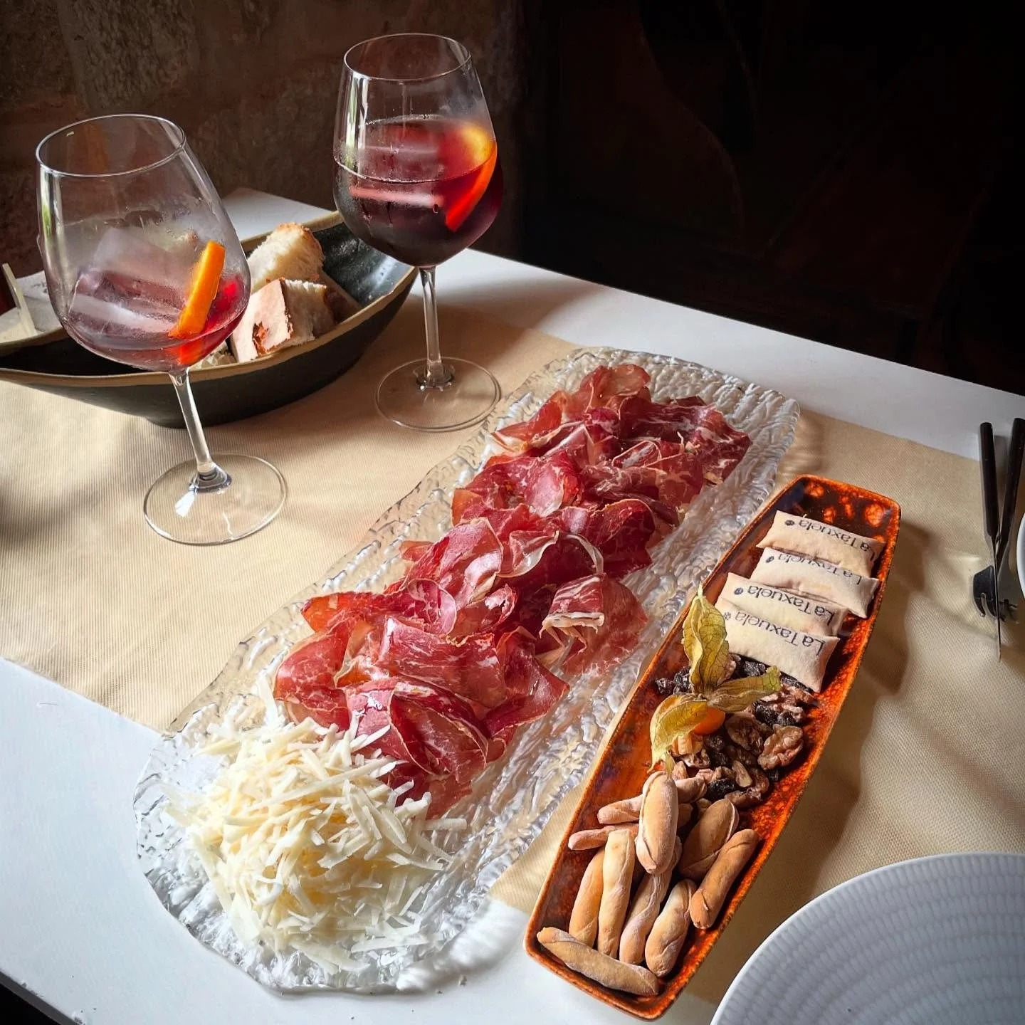 Roadside Appetizing.  Cured beef (cecina), grated cheese, olive oil, crunchy mini bread puffs filled with salmorejo, dried fruits and country bread&hellip;nice rural pull off.  #food #foodie #foodporn #spainfood #spainfoodie #NorthernSpain #foodtour 