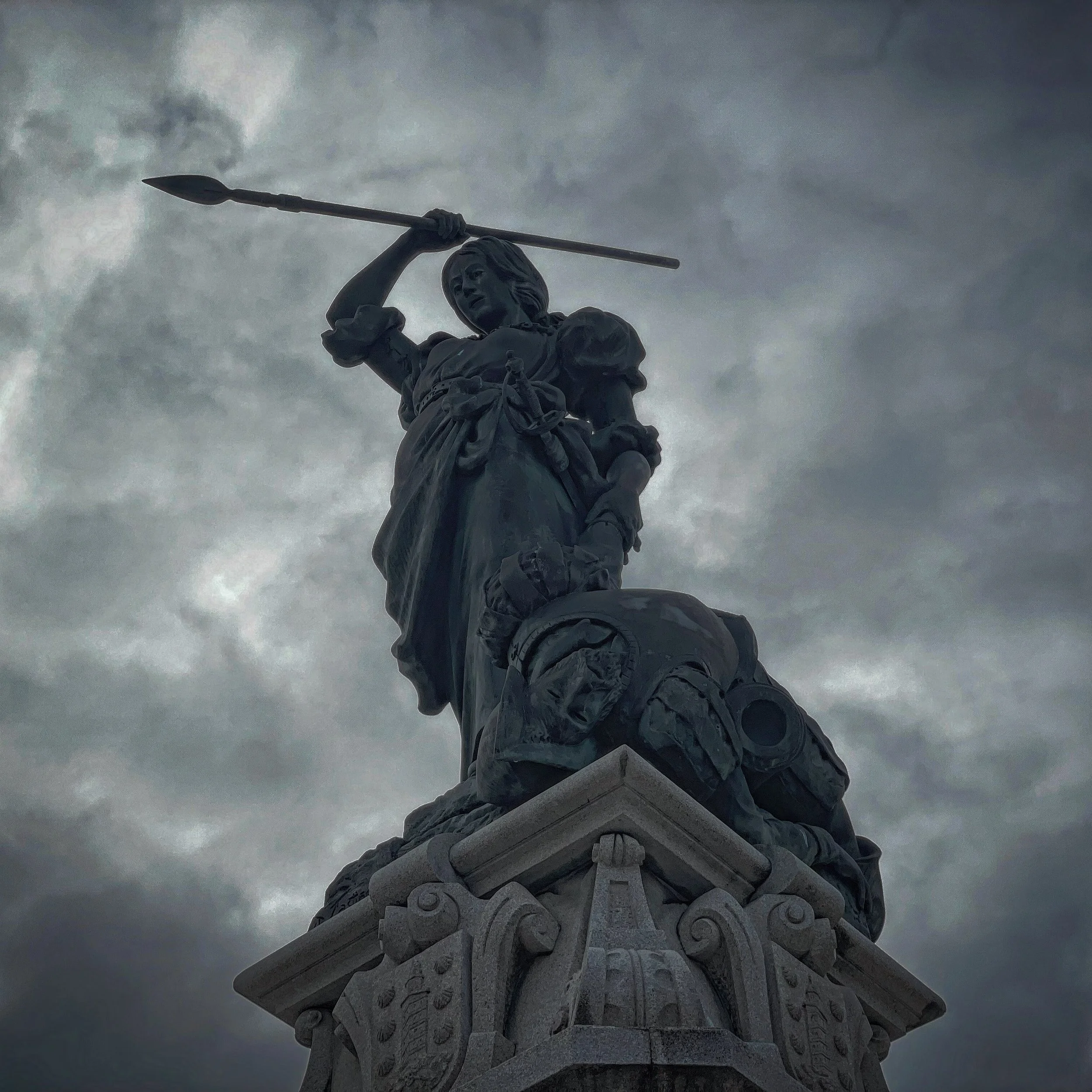 Local Heroine. During the defense of her city as the troops of Sir Francis Drake besieged the town, eventually breaching the walls.  When they killed her husband in the battle, Maria Pita went into a rage, stealing the standard from its bearer, and k