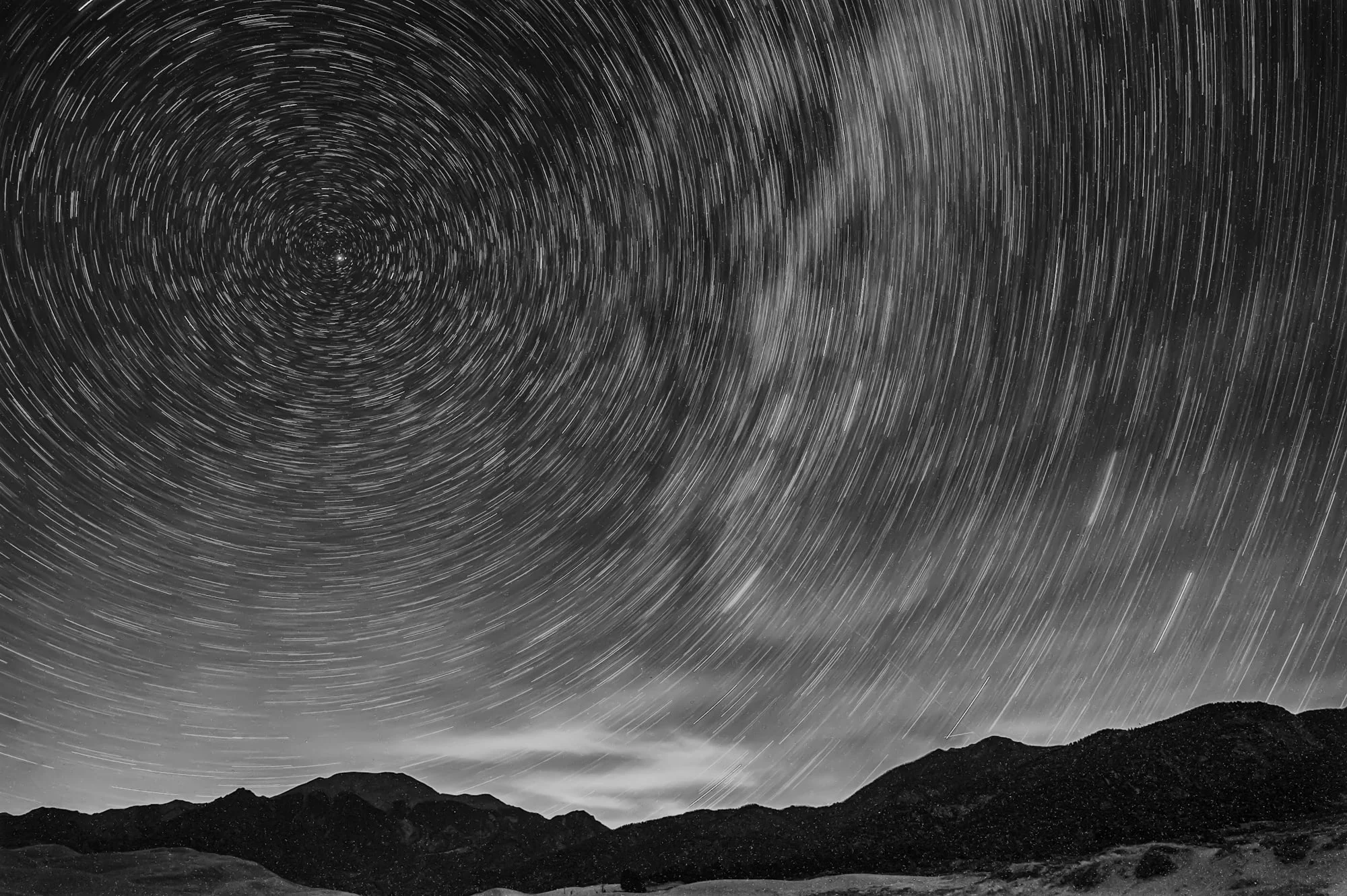 24-minute single (noisy) digital exposure at f/5.6 ISO 400 facing north from the river basin near the campground. © Matt Hill