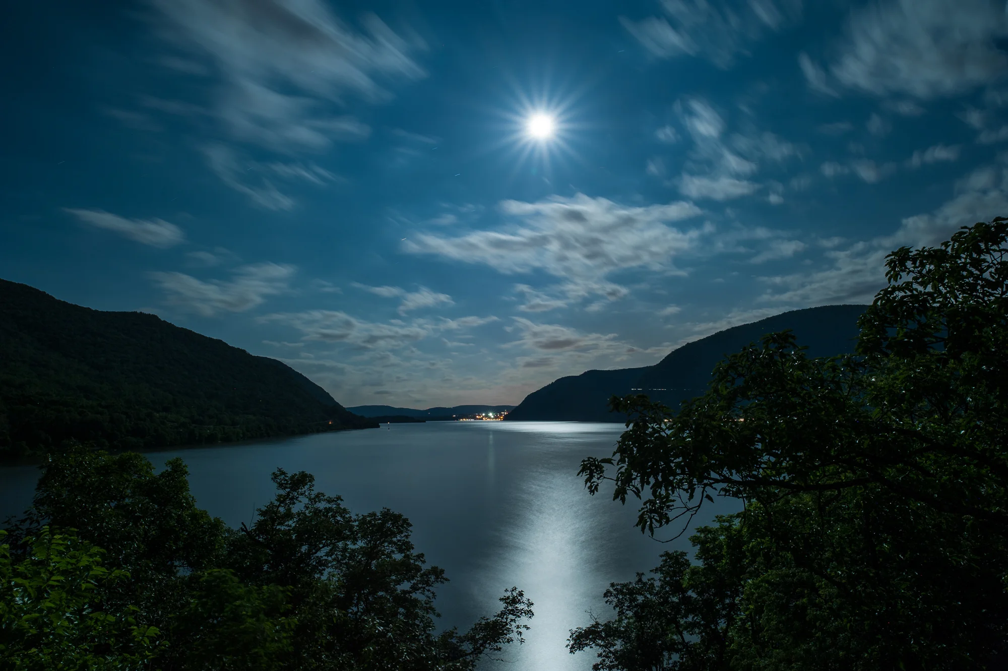  Normal
0
false
false
false
EN-US
X-NONE
X-NONE
Full Moon over Hudson. Nikon D700 and Zeiss 21mm f/2.8 lens. 2 minutes, f/11, ISO 200. © Gabriel Biderman.
/* Style Definitions */
table.MsoNormalTable
{mso-style-name:"Table Normal";
mso-tstyle-rowband-size:0;
mso-tstyle-colband-size:0;
mso-style-noshow:yes;
mso-style-priority:99;
mso-style-parent:"";
mso-padding-alt:0in 5.4pt 0in 5.4pt;
mso-para-margin:0in;
mso-para-margin-bottom:.0001pt;
mso-pagination:widow-orphan;
font-size:10.0pt;
font-family:"Times New Roman","serif";
border:none;}
