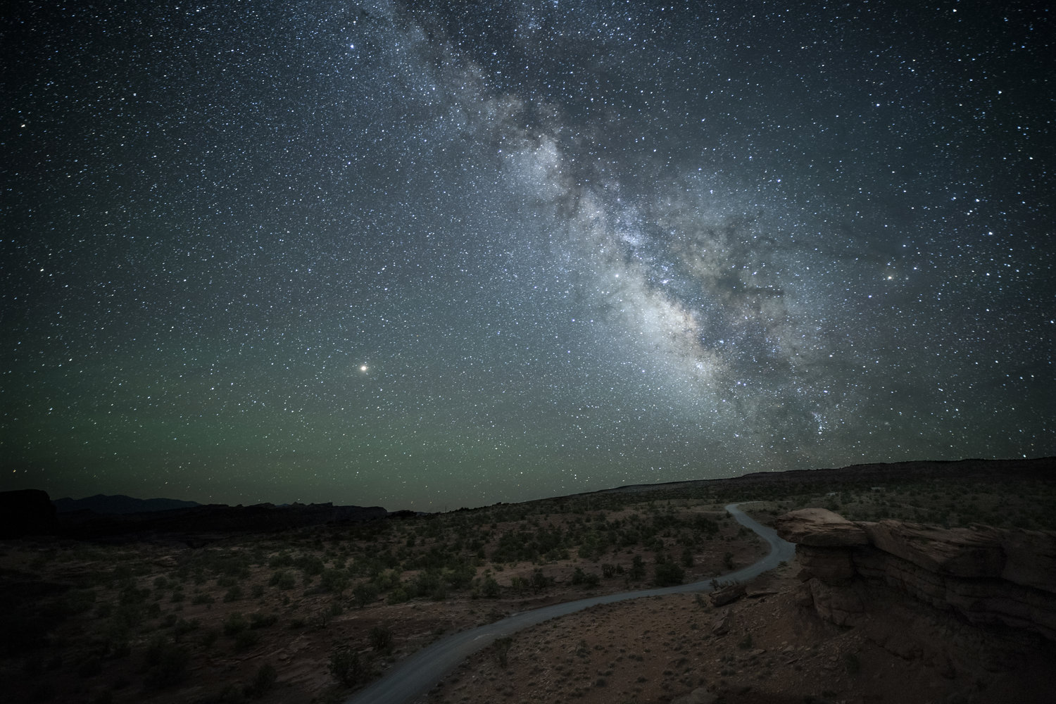 Tips and Tricks for Night Photography of the Starry Sky