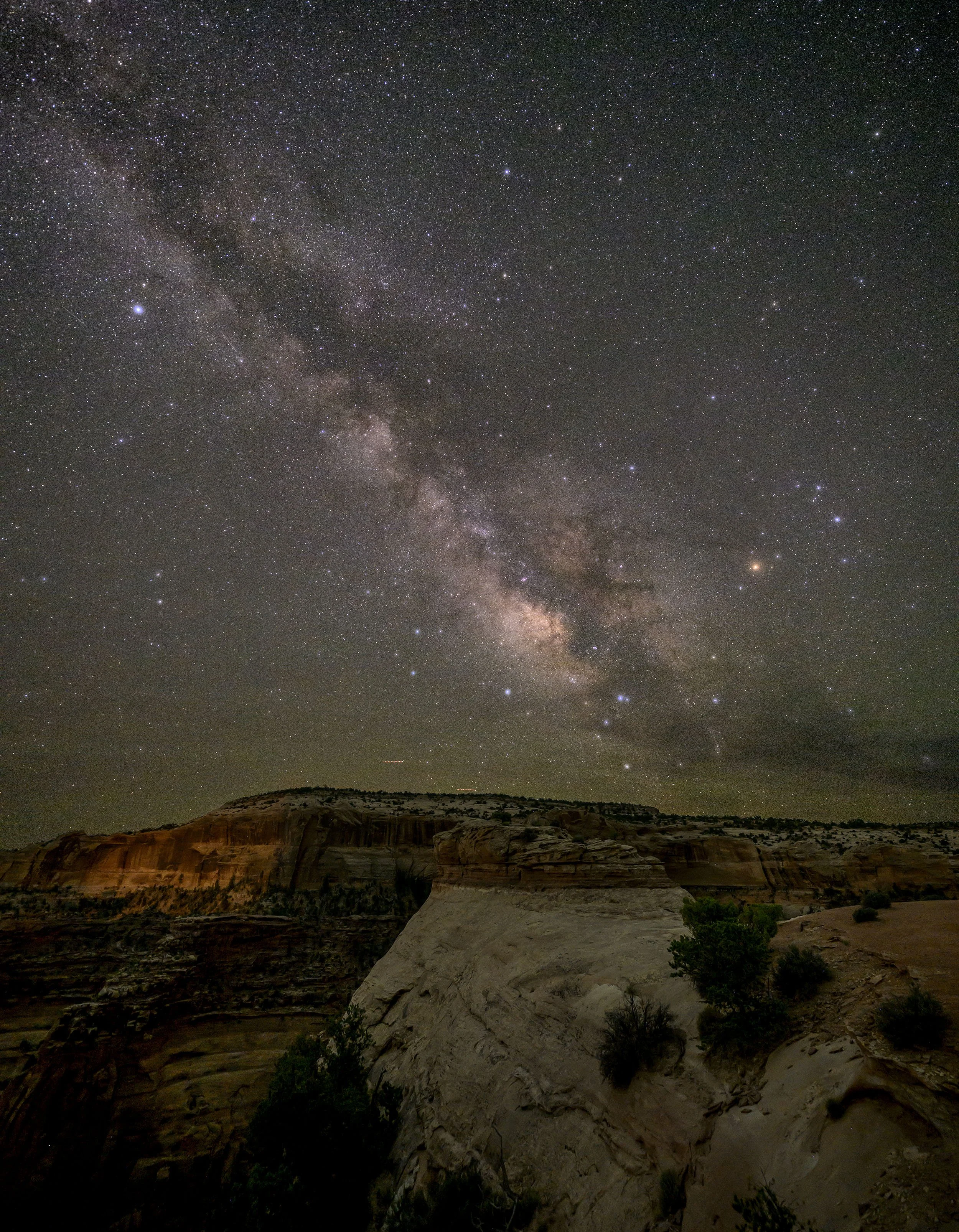 <p><strong> Canyonlands National Park </strong><br/> Sep 7-10, 2027 </p>