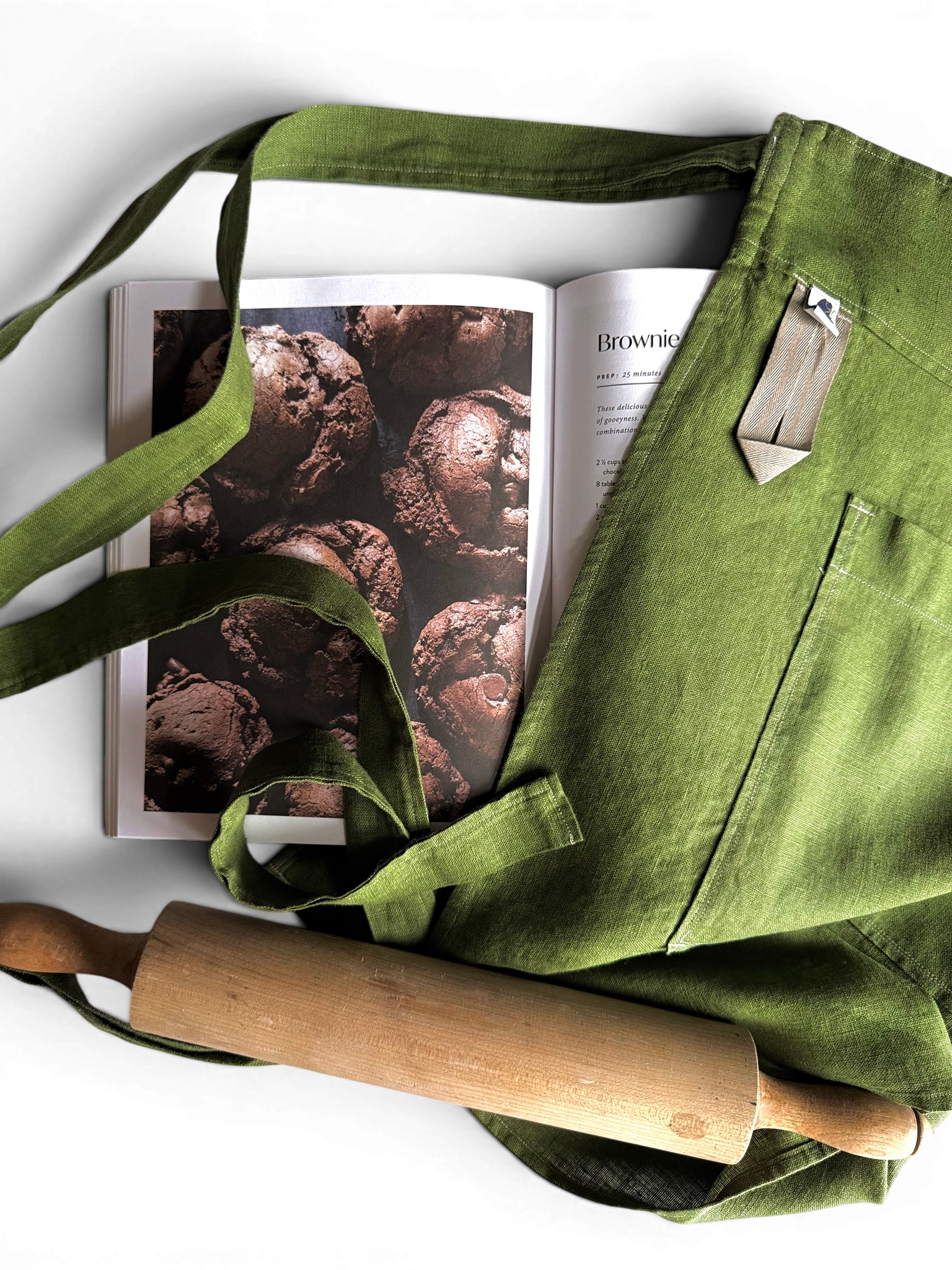 IMG_4123-bistro-apron.png