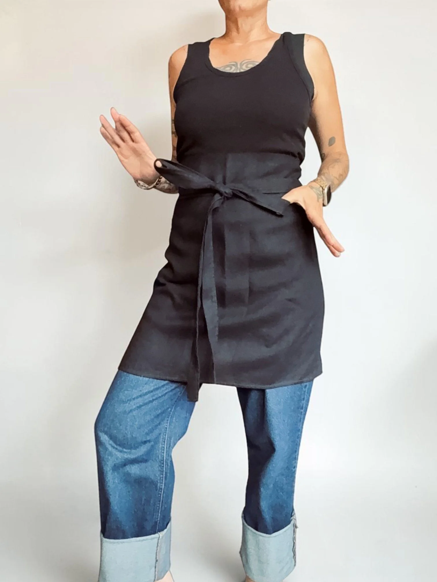 Black Cafe Apron • 100% Linen