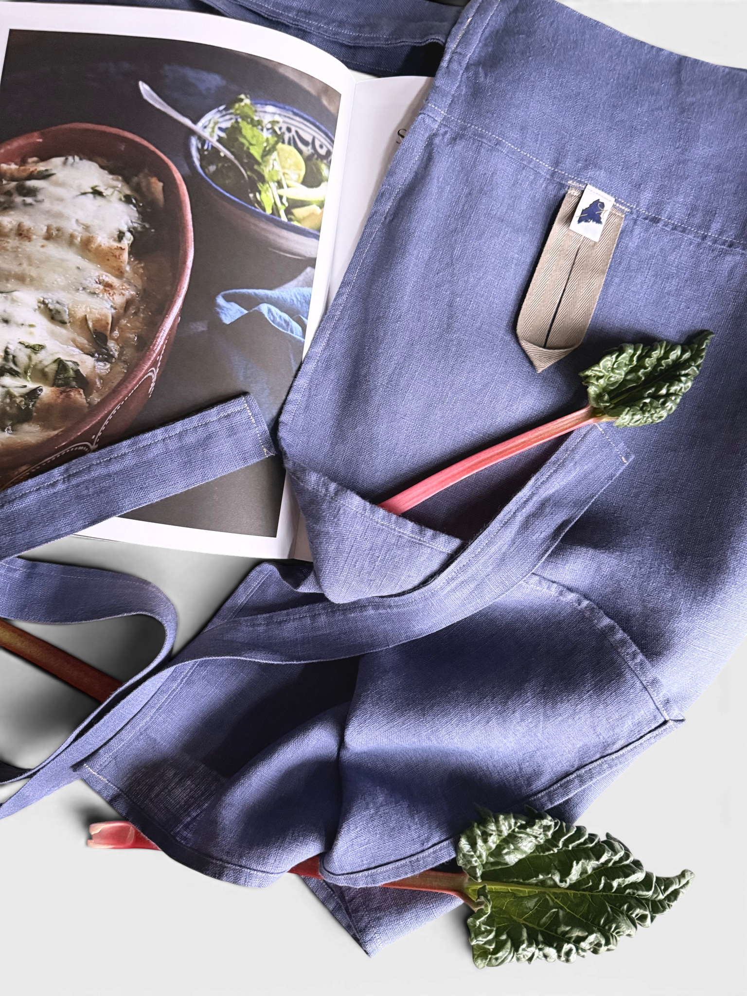 IMG_3977-cafe-apron.png