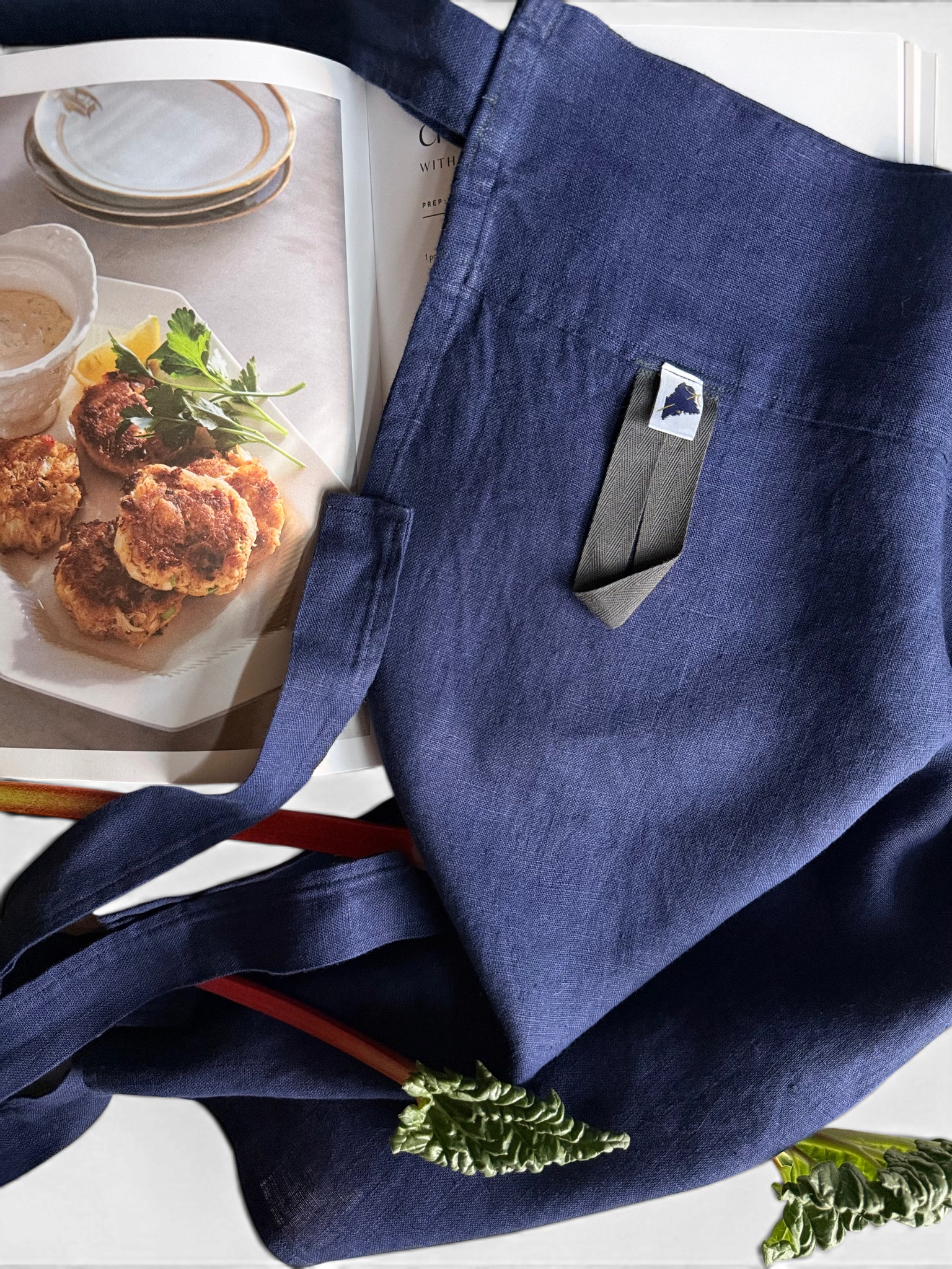 IMG_3937-cafe-apron.png