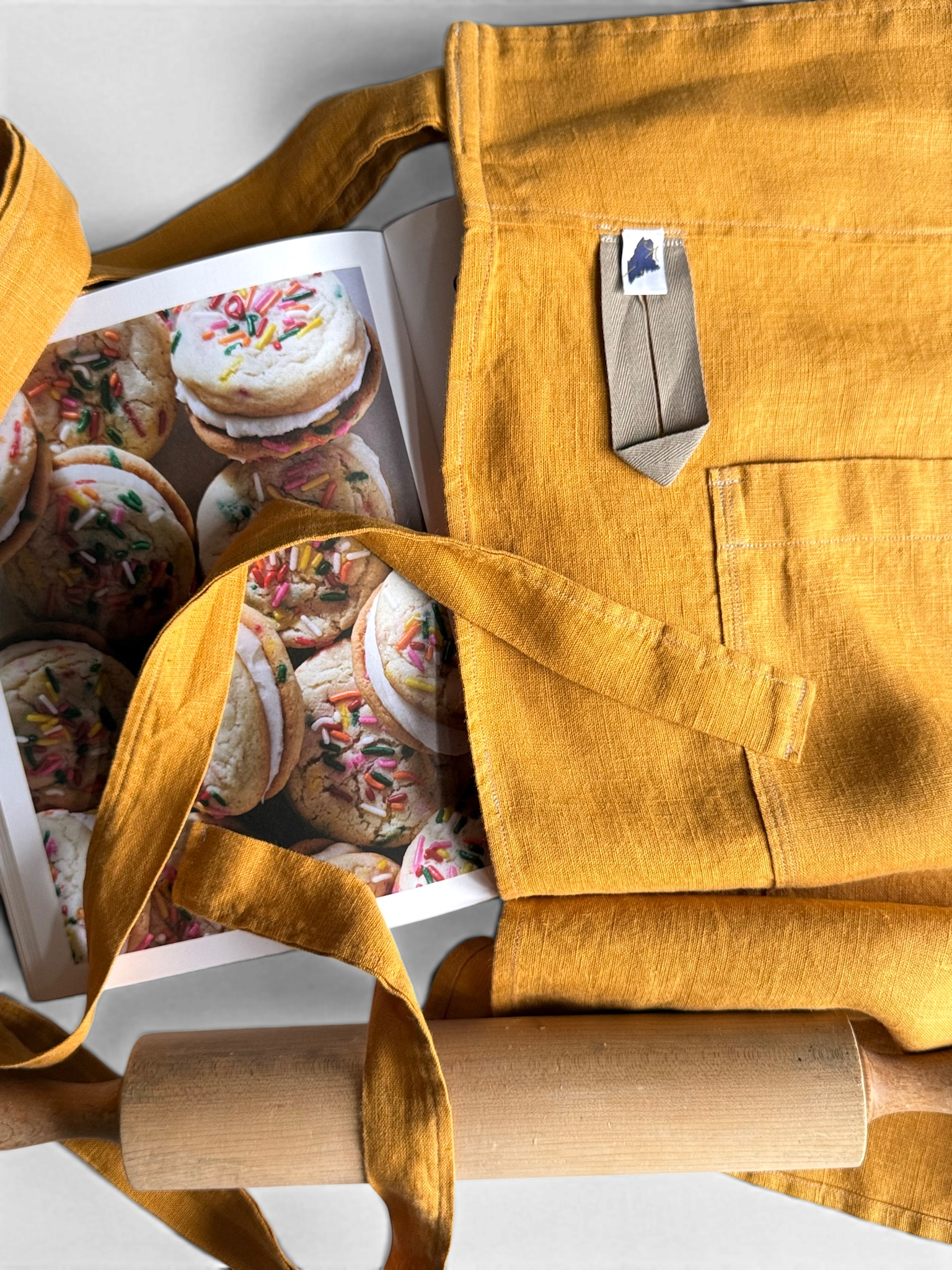 IMG_4133-bistro-apron.png