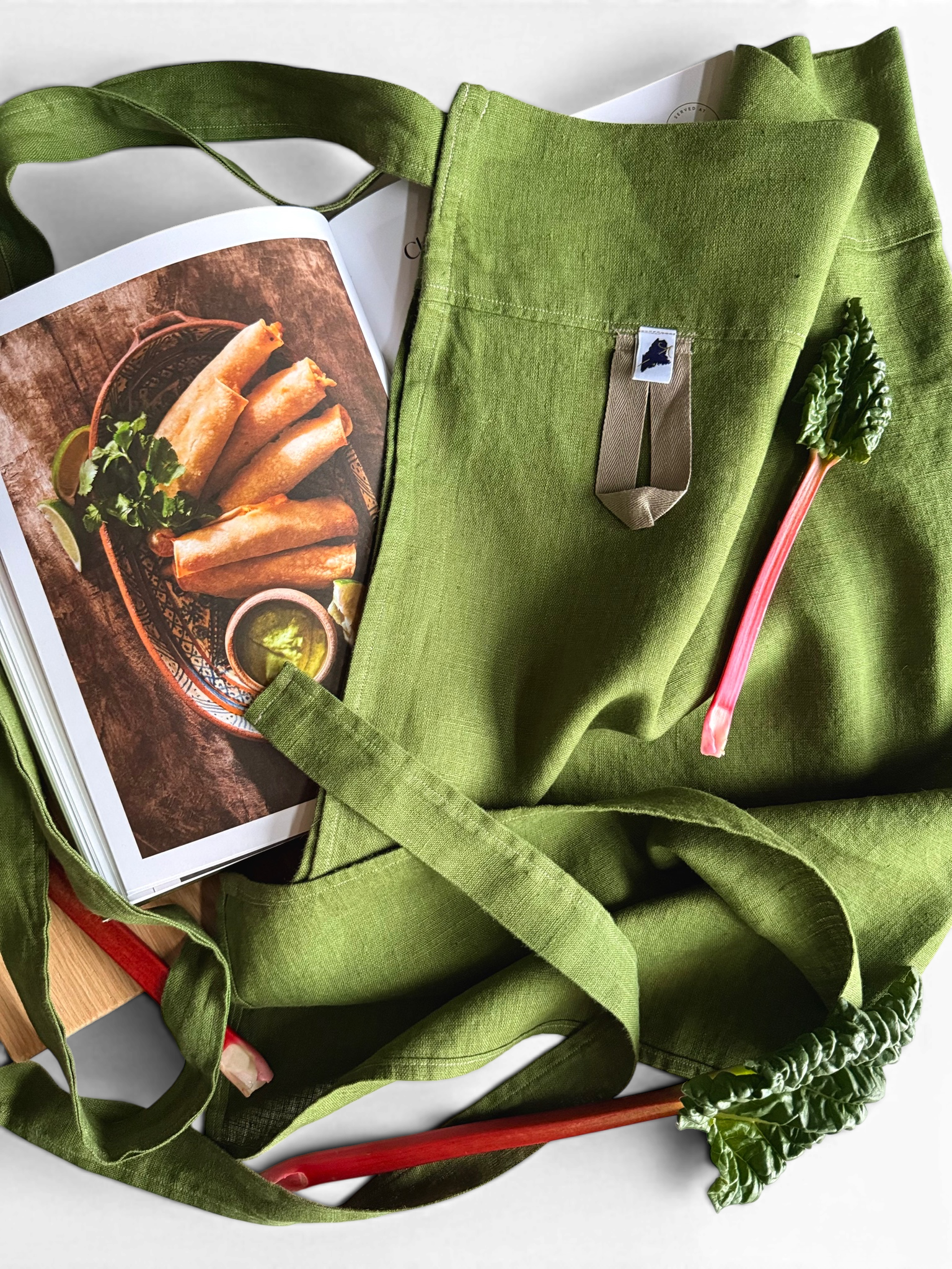 IMG_3992-cafe-apron.png