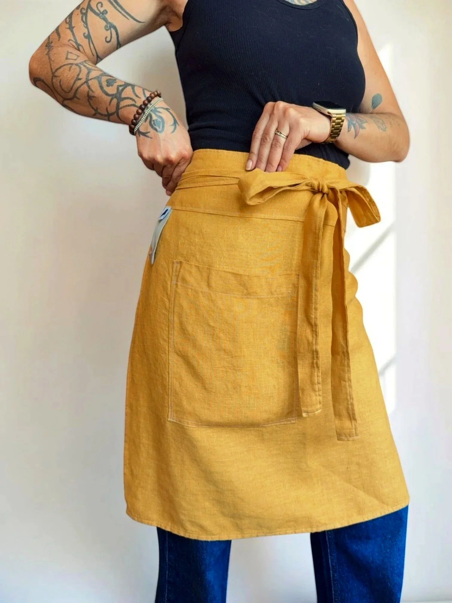 bistro-aprons-in-studio-15.jpg