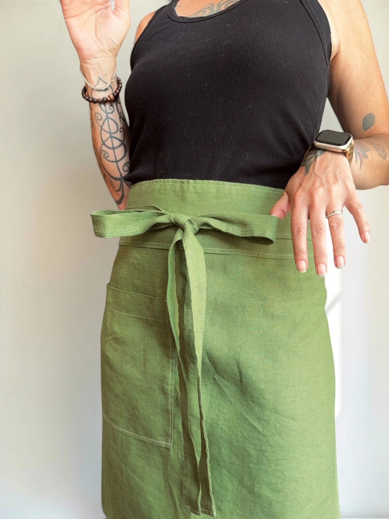 bistro-aprons-in-studio-21.jpg