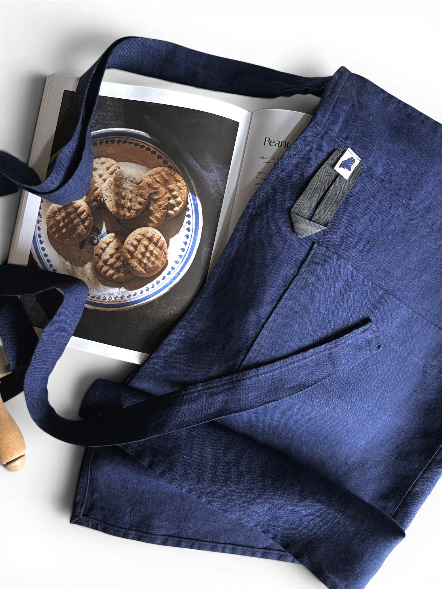 IMG_4052-bistro-apron.png