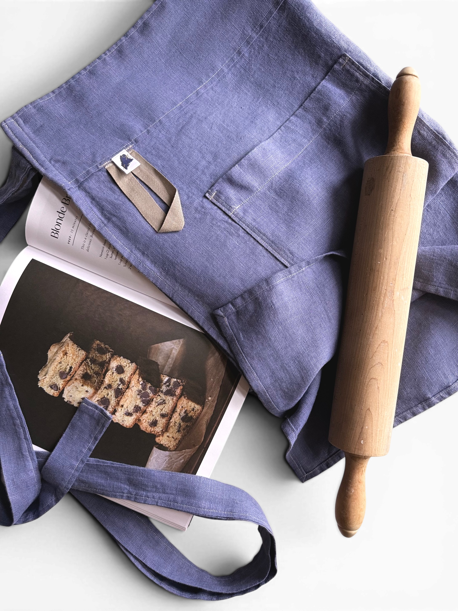 IMG_4110-bistro-apron.png