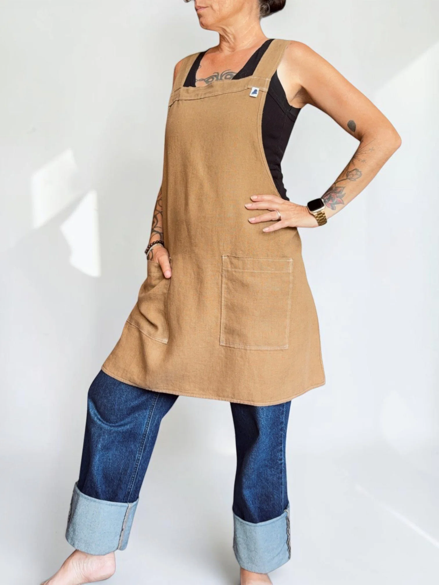 crossback-aprons-in-studio-13.jpg