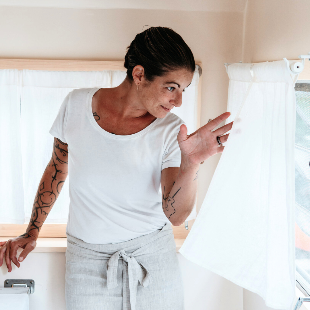 profile shot square .png