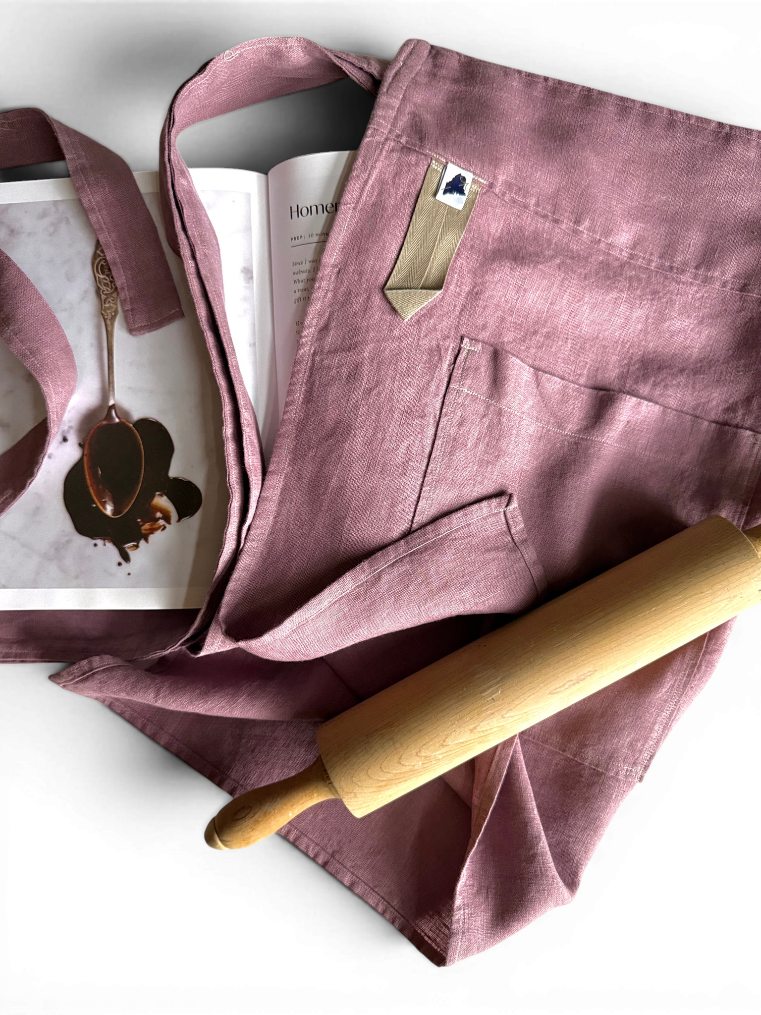 IMG_4080-bistro-apron.png