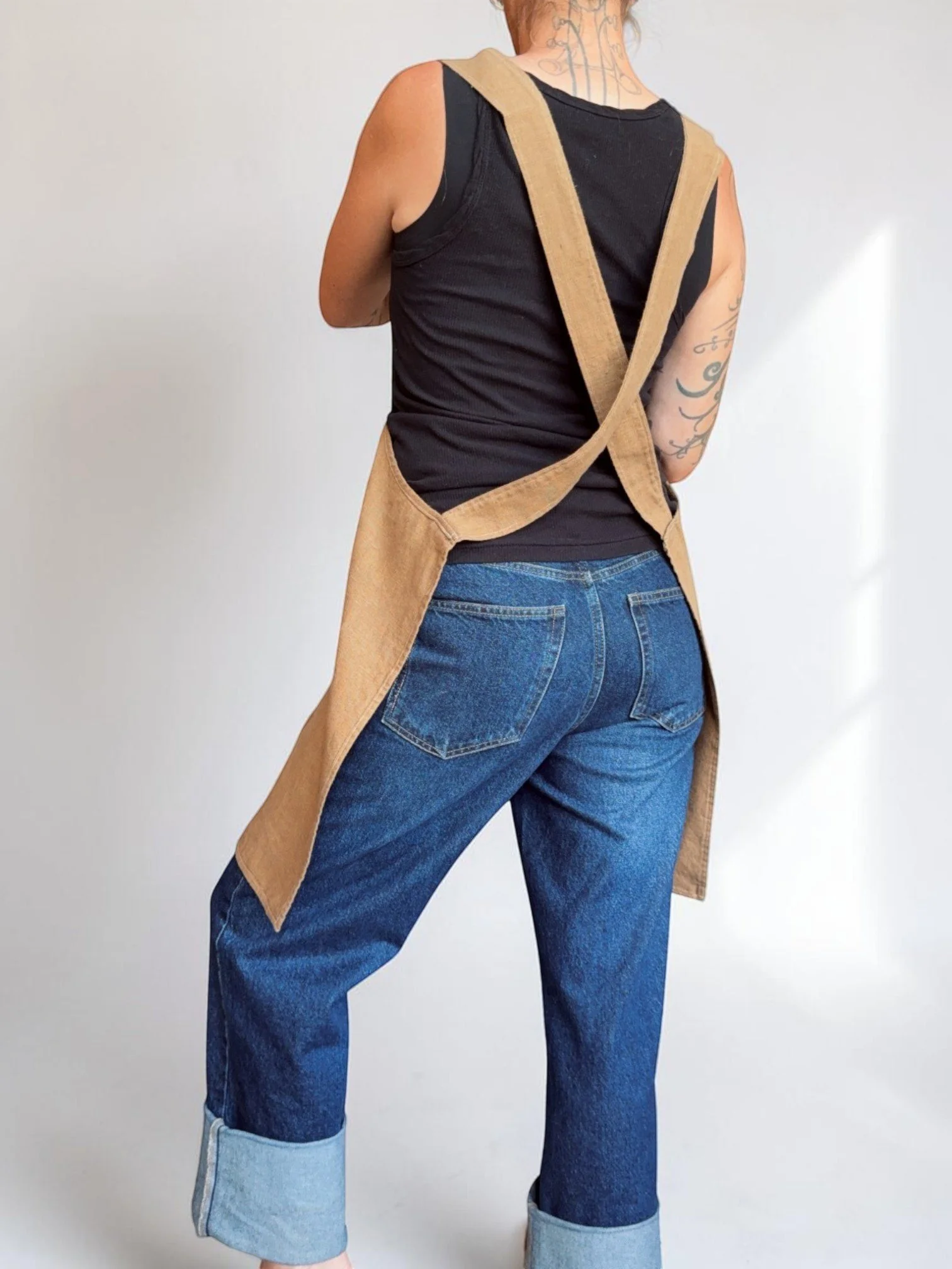 crossback-aprons-in-studio-8.jpg