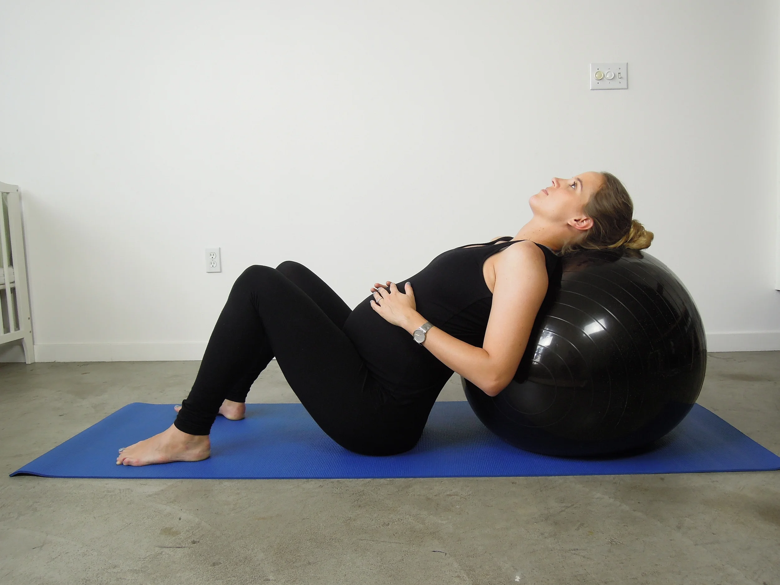 Exercise ball pregnancy third trimester
