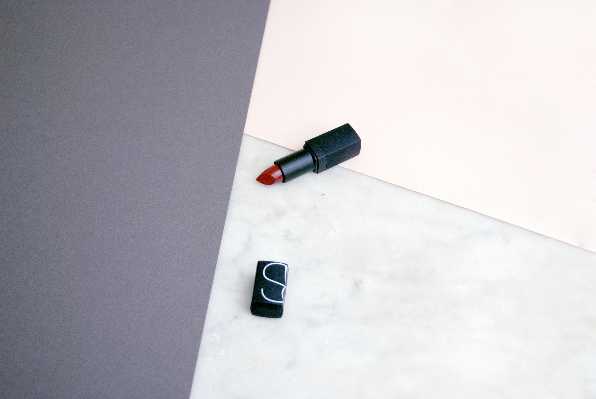 NARS Lipstick "Red Lizard" 