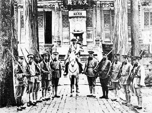 Shaolin Monk Soldiers Trained To Protect The Temple From Warlord Attack