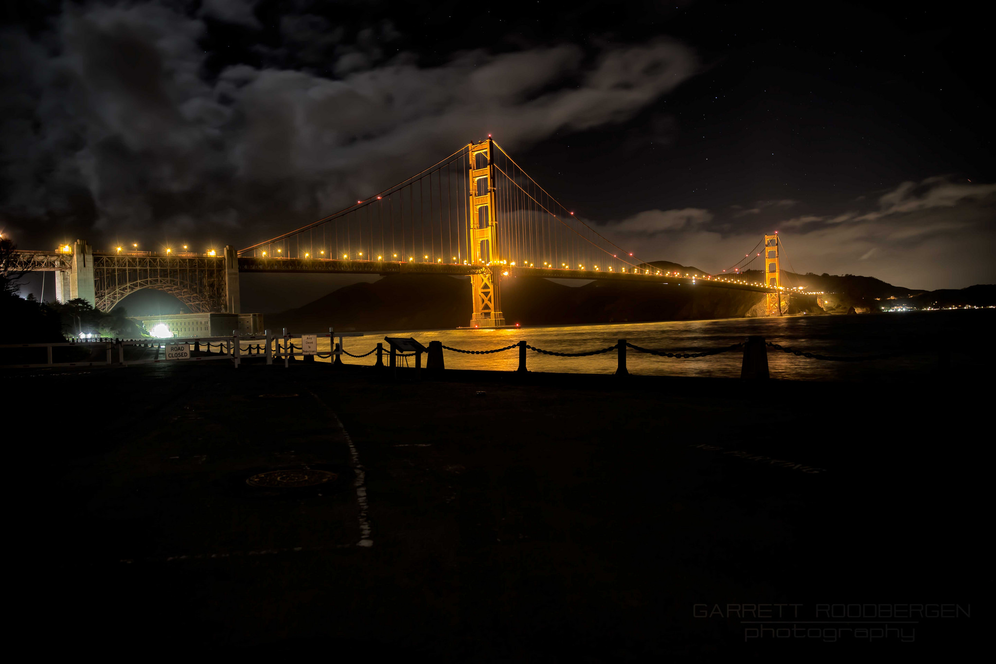 Golden Gate @night #photography #photographyislife #nightsky #water #gold #goldengate #goldwater #bridge #bay #sanfrancisco #travel #seetheworld #vacation #work #night #light #reflection #reflections #life #seek #see #distract #find #view