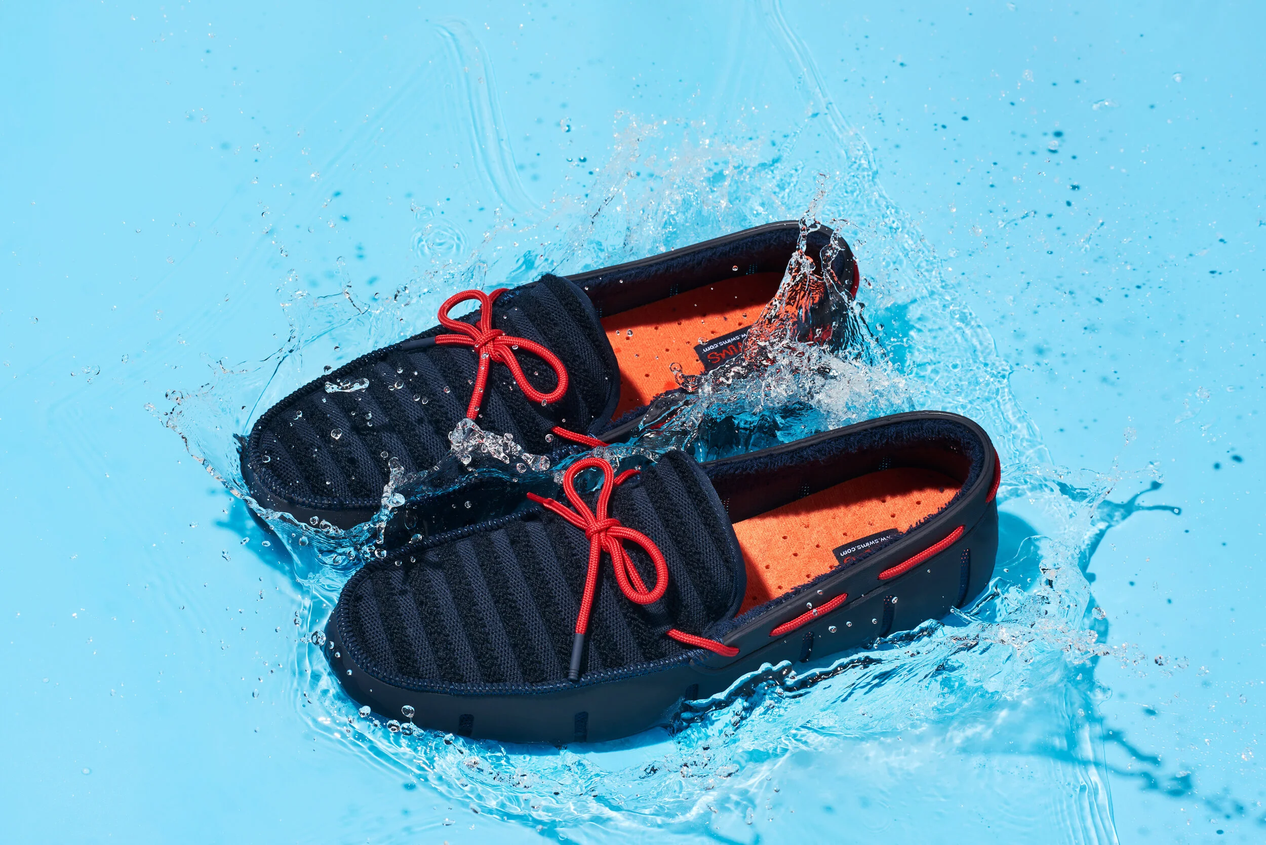 ss21_swims_stillife_water6551.jpg