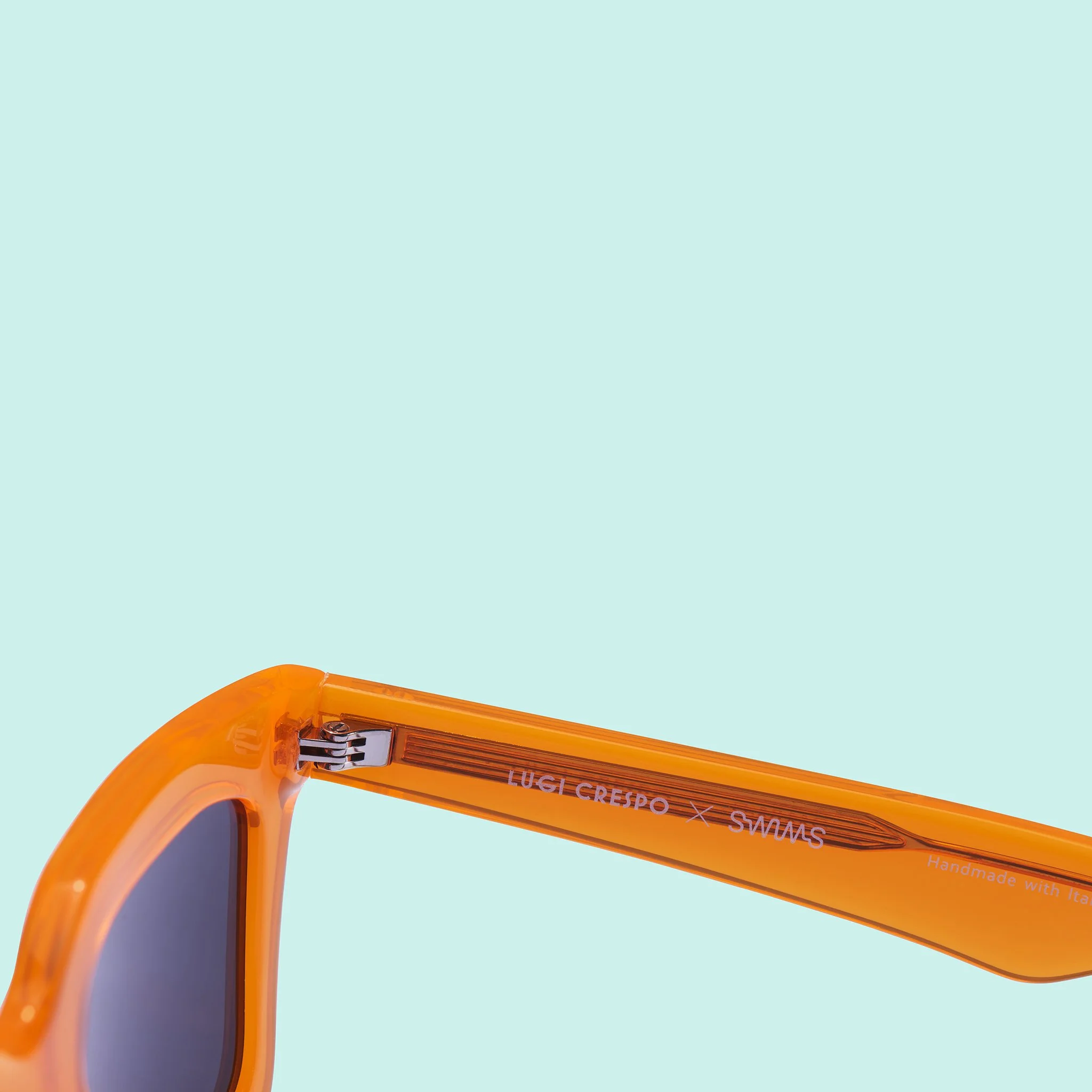 SS23_Lugi_crespo_sunglasses_orange_2844_220512_farge.jpg