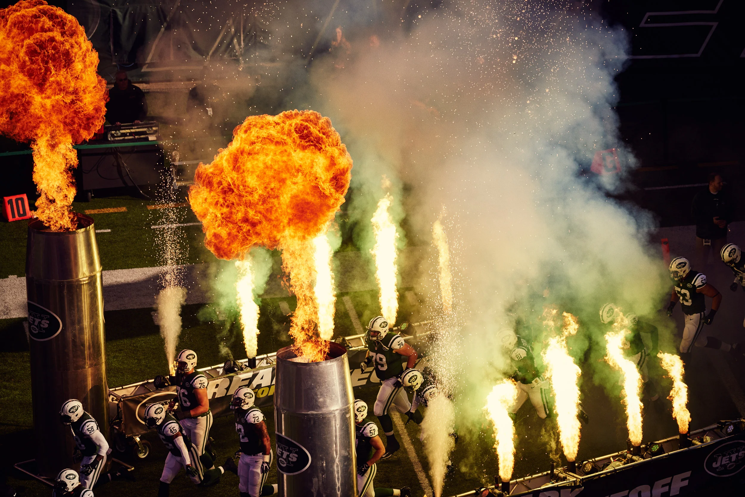 James_Farrell_Photo_NationalFootball_Jets_Dolphins_0023