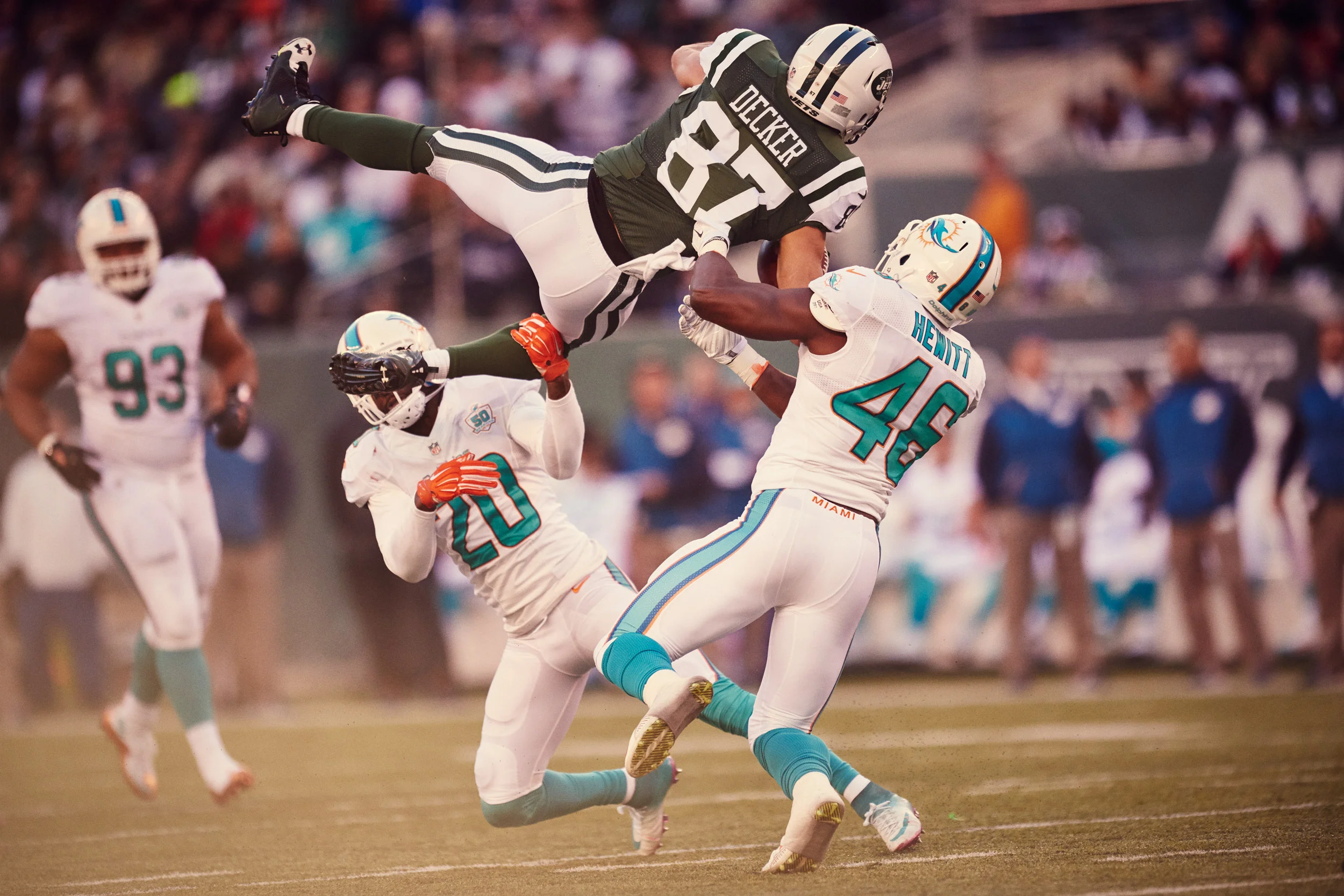 James_Farrell_Photo_NationalFootball_Jets_Dolphins_0037