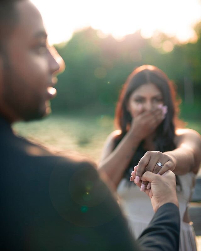 | E-session - New meaning to Distant Socials |
📧amritmanojphotography@gmail.com
💻www.amritmanoj.com
📱3212762000
👩🏽@amanda.basdeo
👨🏽@govinda.somwaru
💄@emilysukdeo
.
.
.
.
.
.
.
.
.
.
#portrait #traditional #naturalcolors #socialdistancing #wed