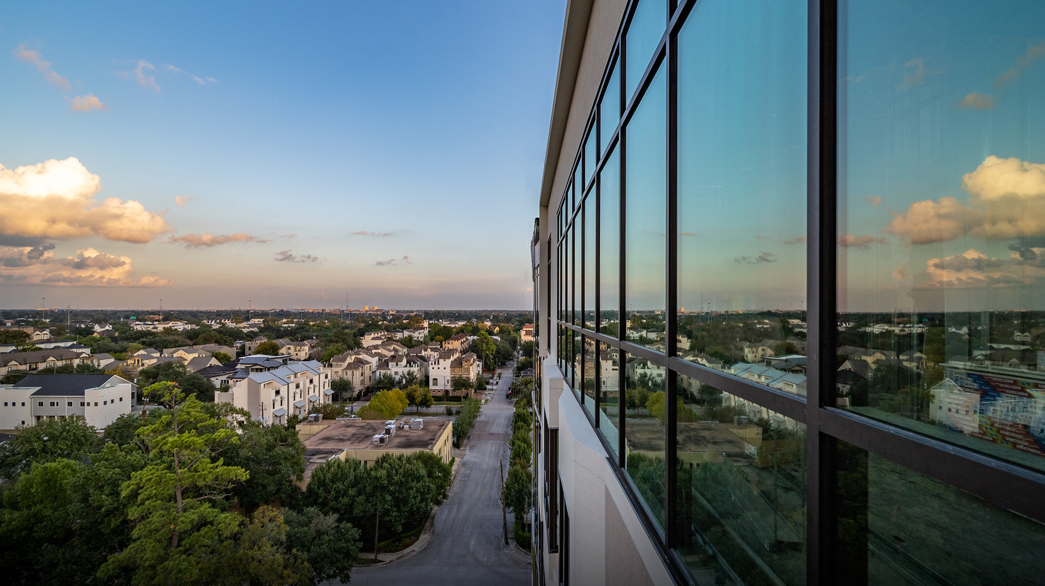 Mondrian_Views-8-1.jpg