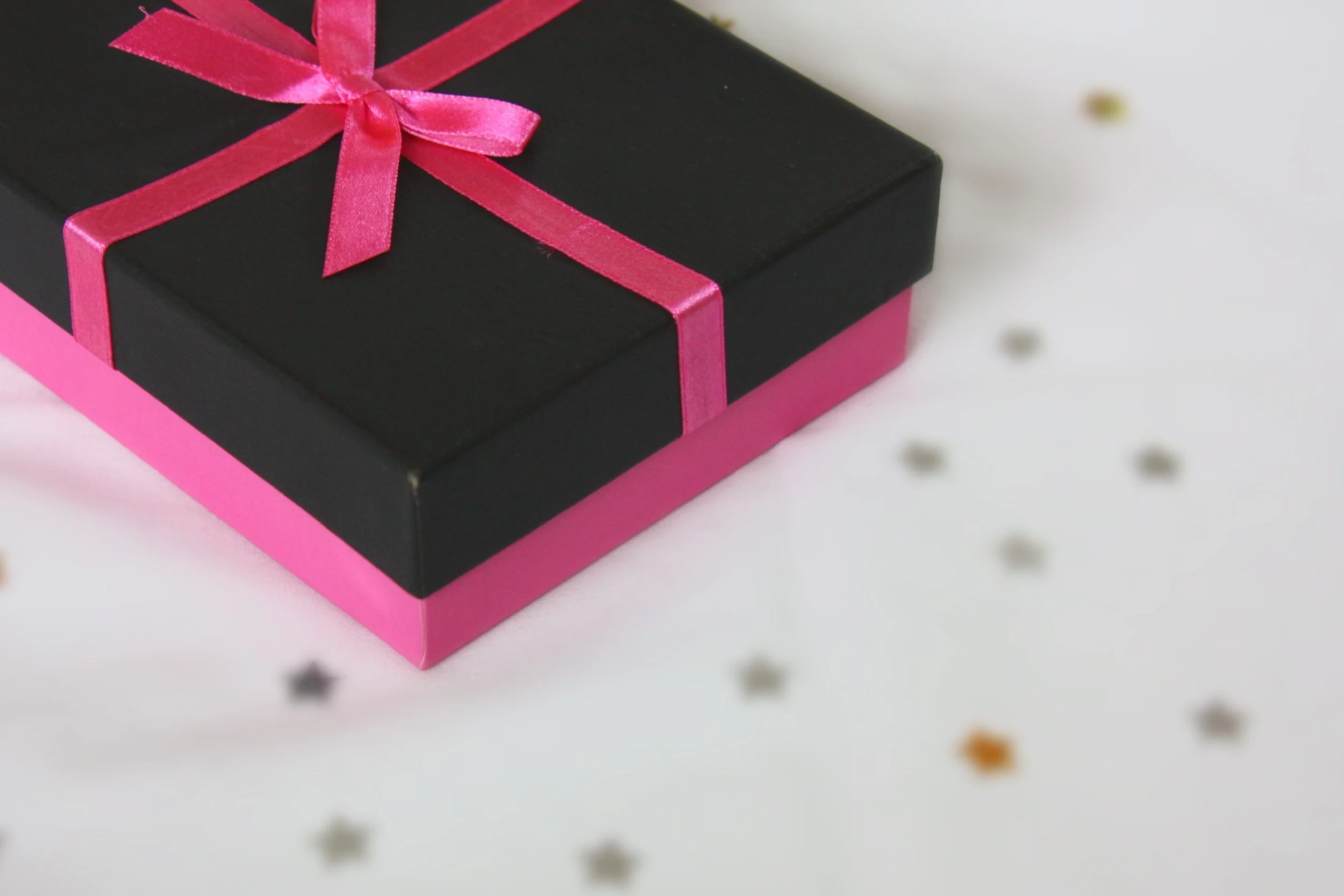 -absolutely_free_photos-original_photos-christmas-present-3238x2159_13492.jpg