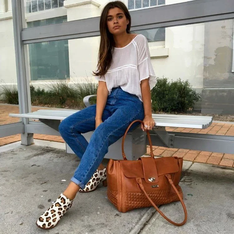 RACHEL OVERNIGHT BAG IN TAN & SAVAGE ANKLE BOOT IN LEOPARD