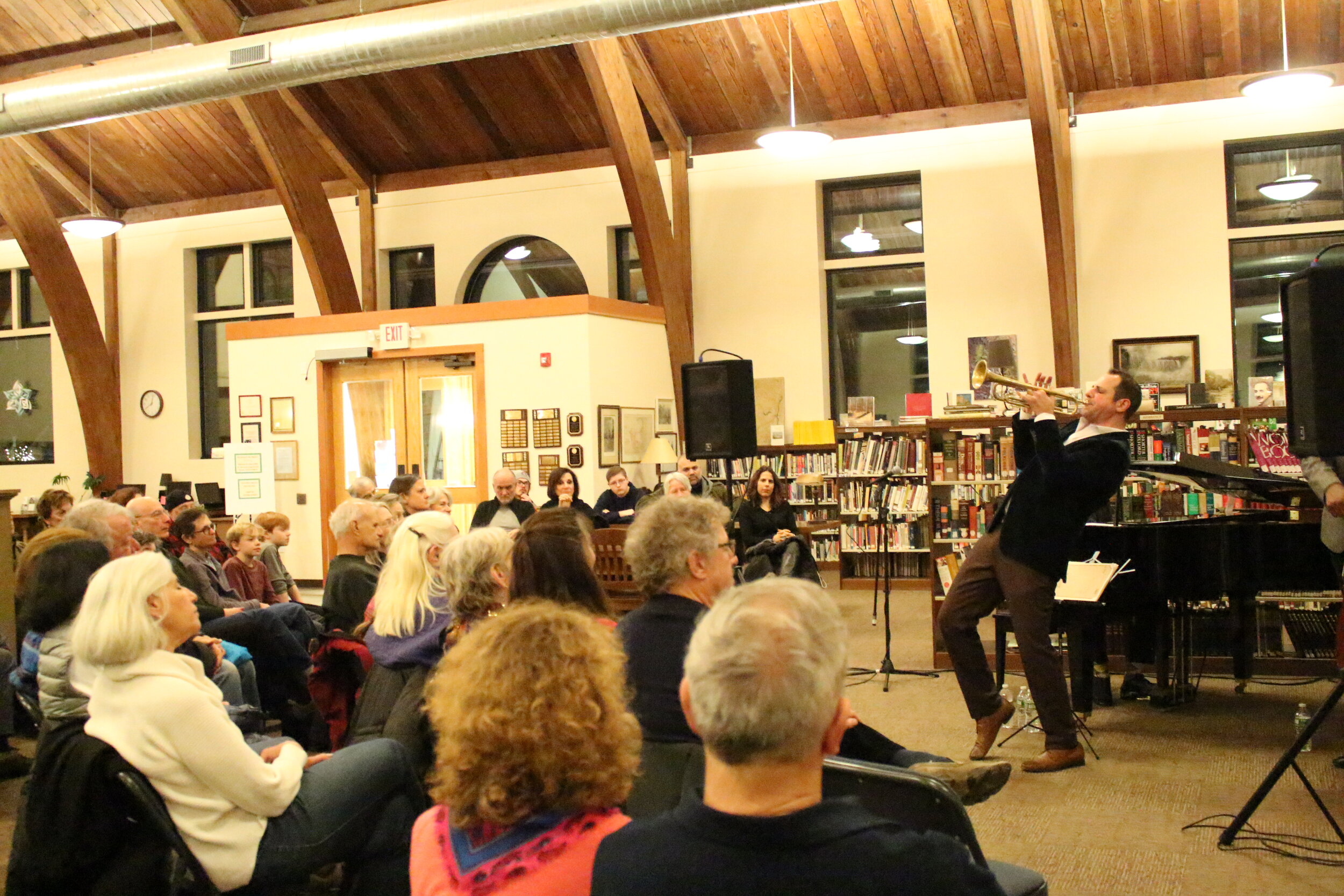 Brownie Speaks at Mt Top Library.JPG