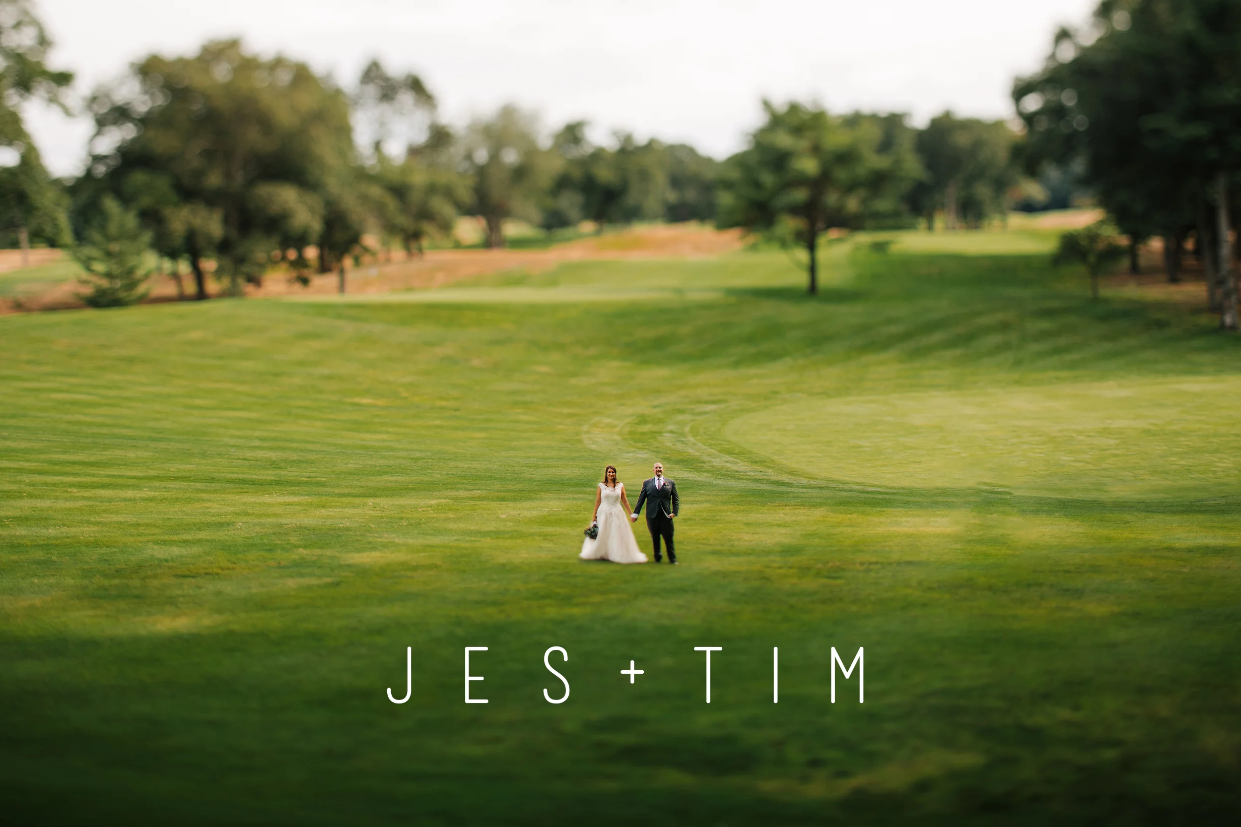 Jes + Tim // Muskegon Country Club Wedding Photographer