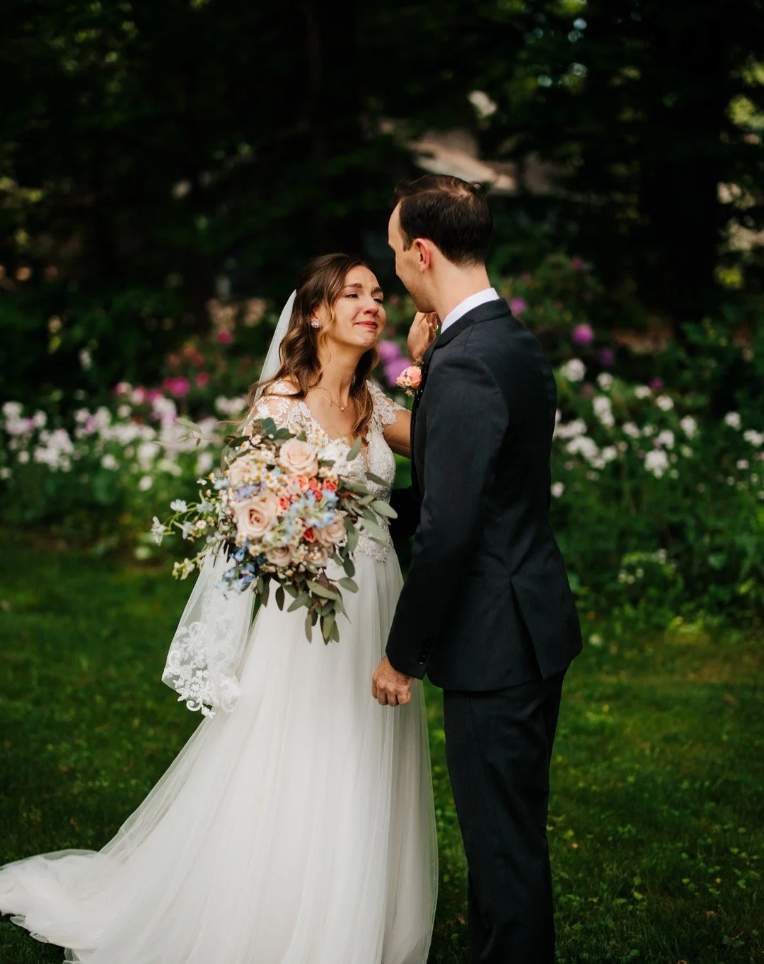 Nothing better than a great first look! ❤️
.
.
.
.
.
#DetroitWeddingPhotographer, #GrandRapidsWeddingPhotographer, #AnnArborWeddingPhotographer, #LansingWeddingPhotographer, #FlintWeddingPhotographer, #DearbornWeddingPhotographer, #LivoniaWeddingPhot