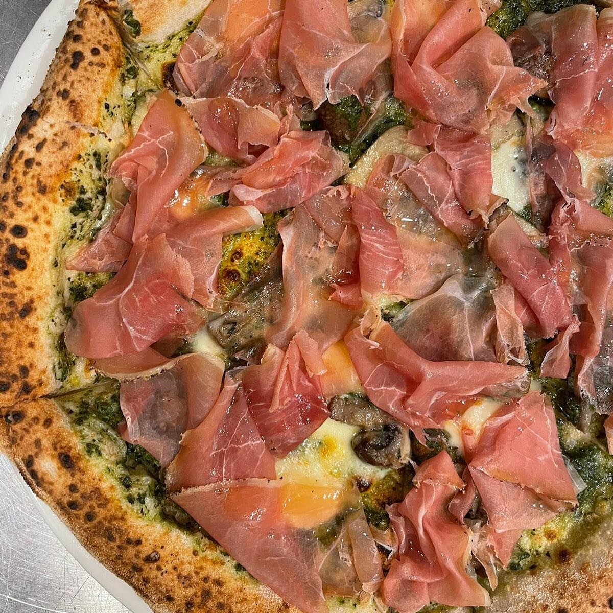 Weekend special 🍕with basil pesto, taleggio, forest 🍄 and smoky speck

#pizza #❤️🍕#pizzaiolo #pizzatime🍕 #pizzeria #ilovepizza #pizzaspecial #pizzaholic #lovepizza #pizzalove #pizzalover #kenmoreeats #pizzeria #violetta #pizzeriavioletta 

🍕: ht
