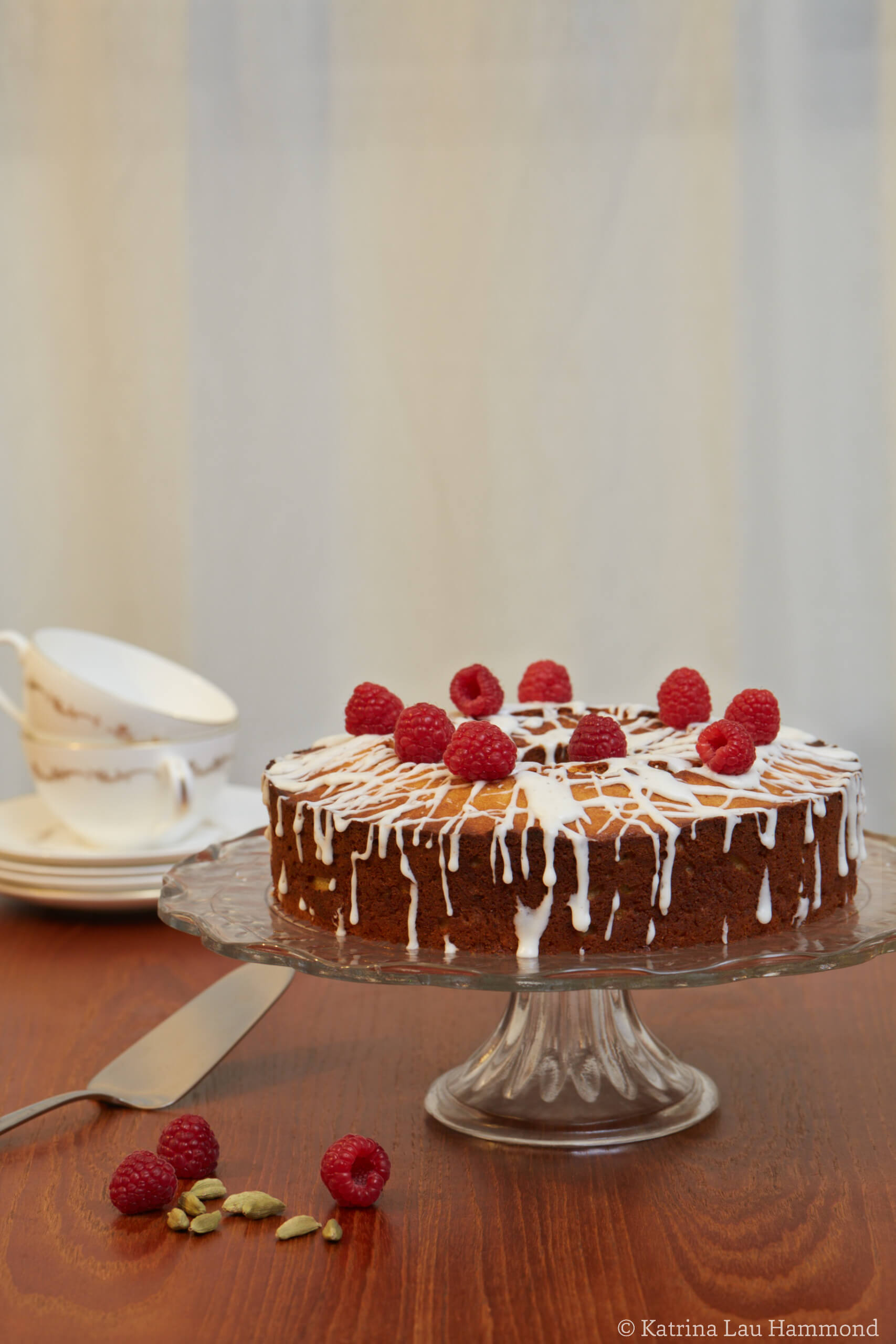 Cardamom, orange and yoghurt teacake