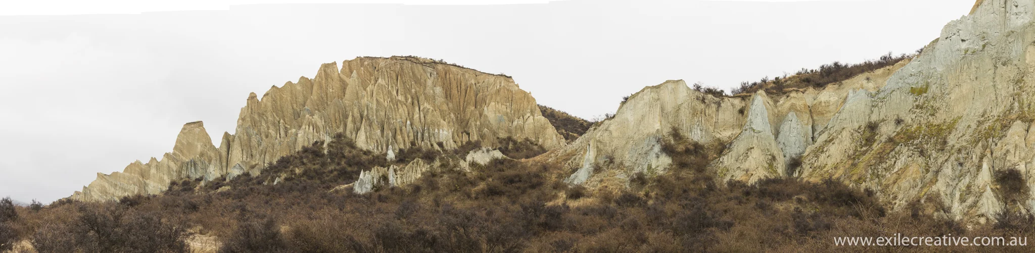 The Clay Cliffs Canon 5Dmiii, 24-105L IS @ 100mm, ISO400, f/8, 1/320s Stitched Pano