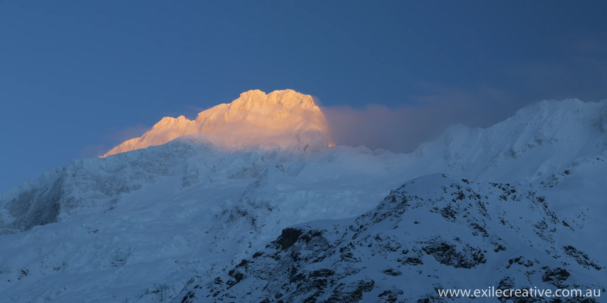 Some of the surrounding peaks lit up like torches! Canon 5Dmiii, 24-105L @ 75mm, ISO100, f/22, 1/4s