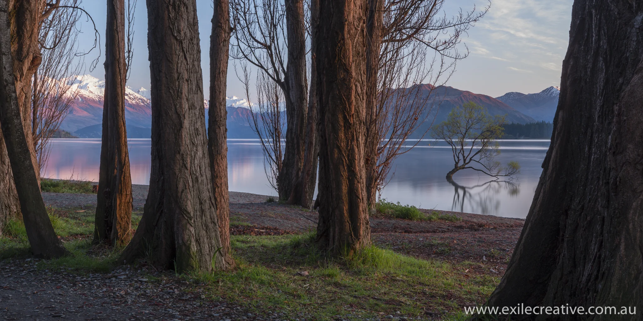 The warm glow as the sun rises in the East Canon 5Dmiii, 16-35L iii @ 35mm, ISO50, f/16, 13s with 0.6ND