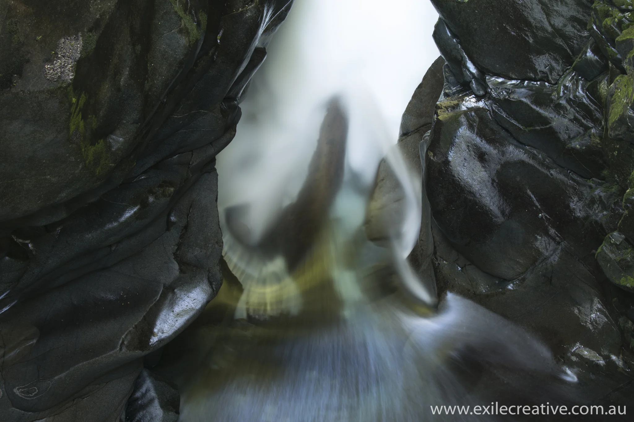 The Chasm. 10km back up the road from Milford Sound. Canon 5Dmiii, 100-400L iii IS @ 107mm, ISO50, f/13, 15s & B+W CPL
