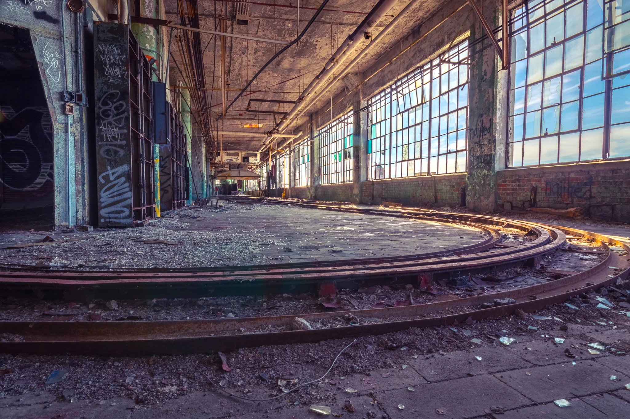 6th Floor, Circular Assembly Rail, Summer