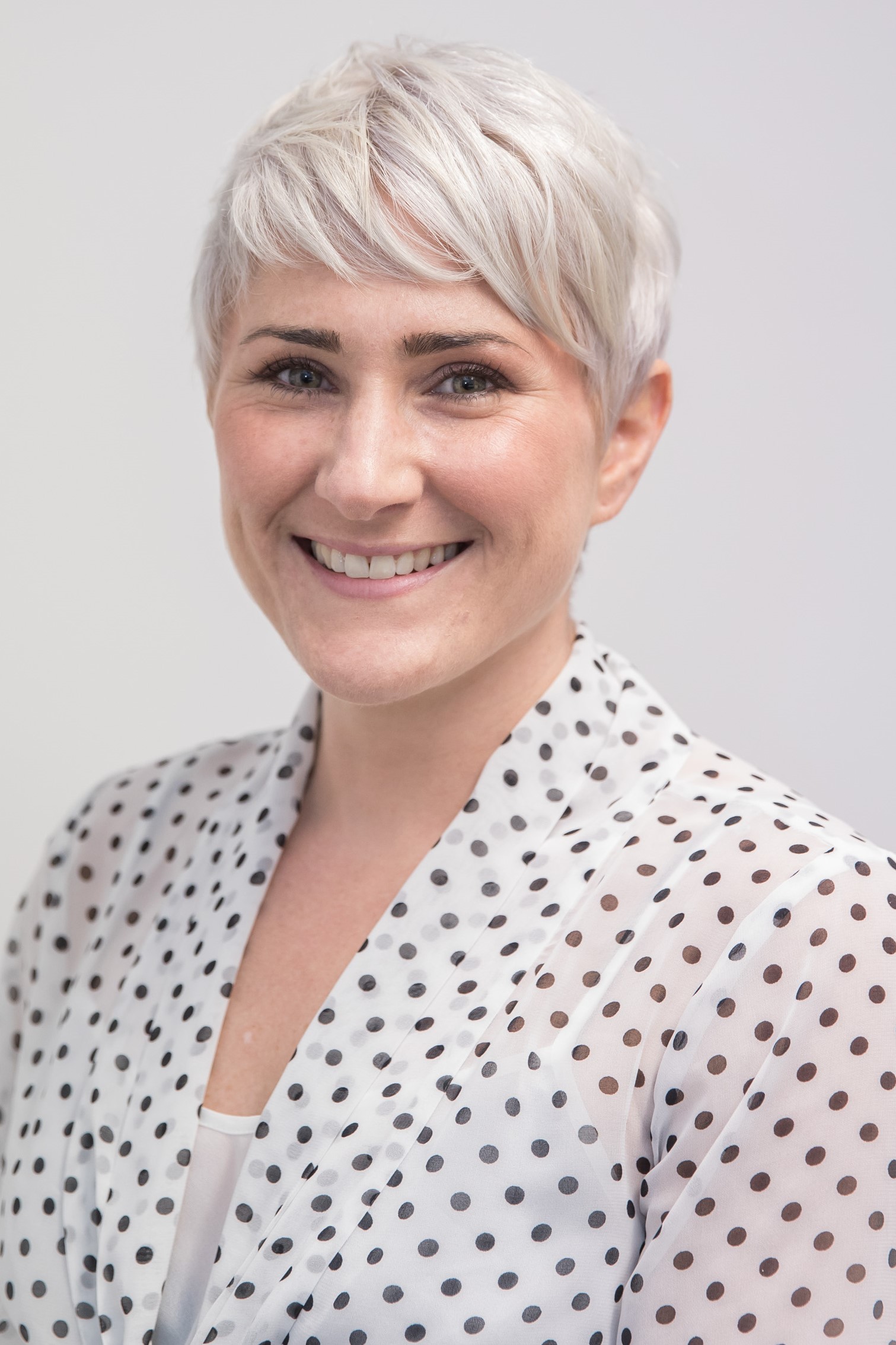 Paula headshot 2.jpg