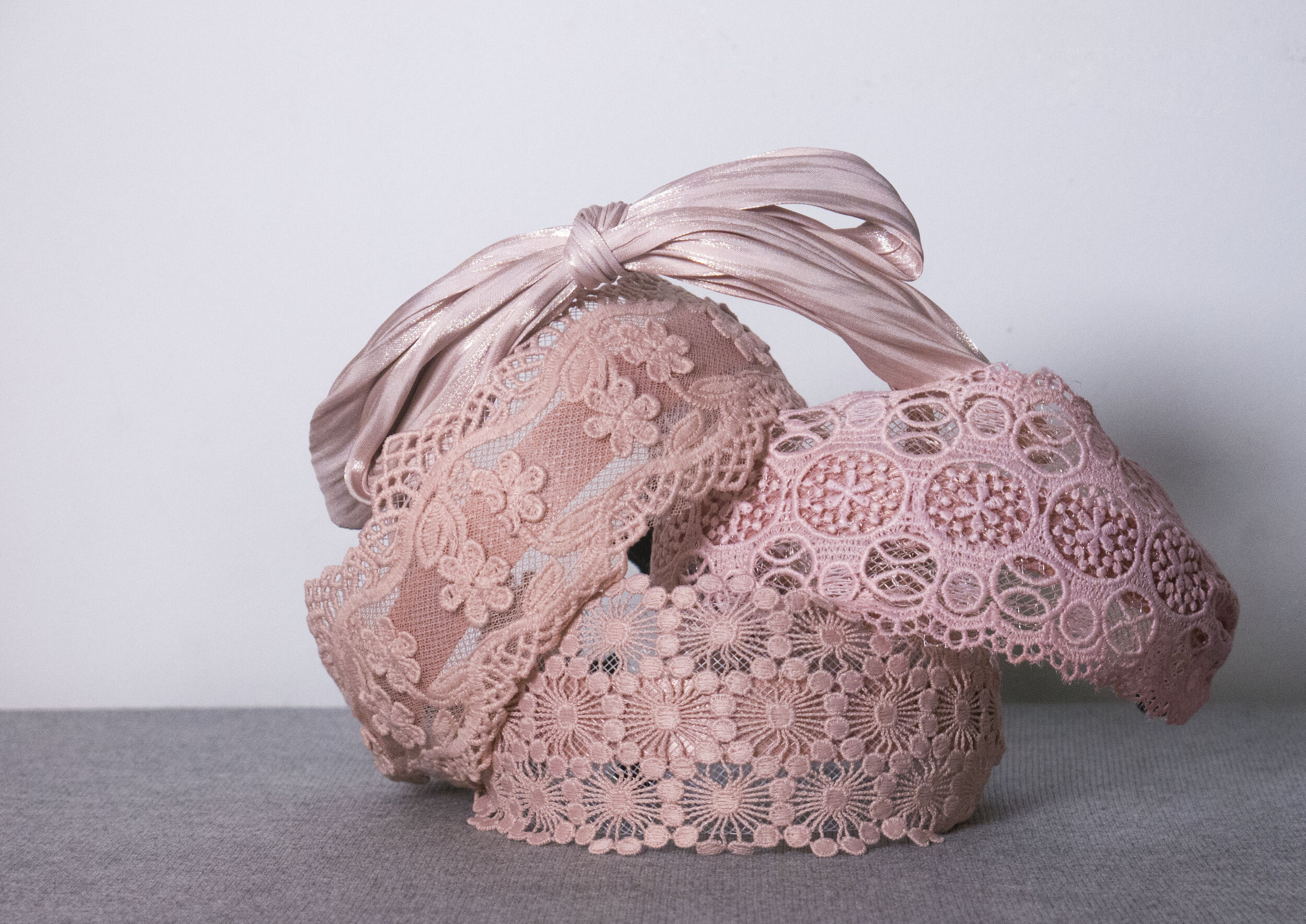 Vinchas Cintillos Rosados grupo.jpg