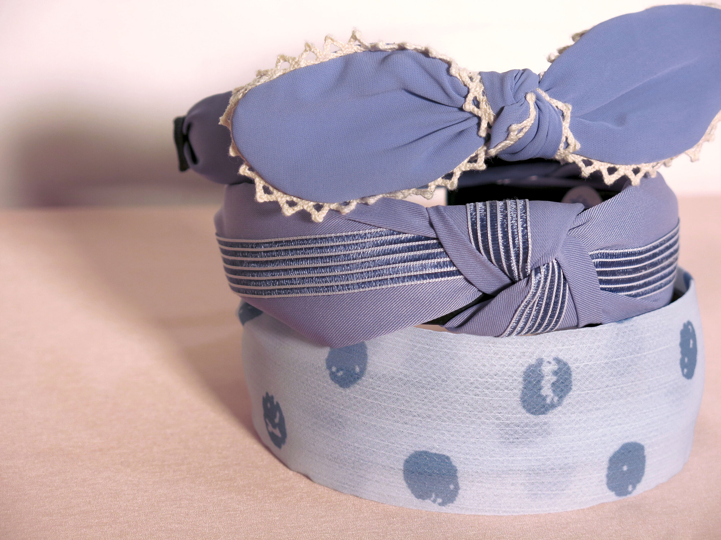 Vinchas Cintillos periwinkle grupo CU.jpg