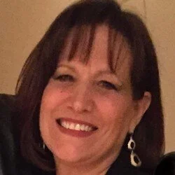 Dana Bender.jpg