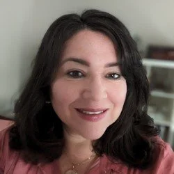 Diana_Casey_Headshot.jpg